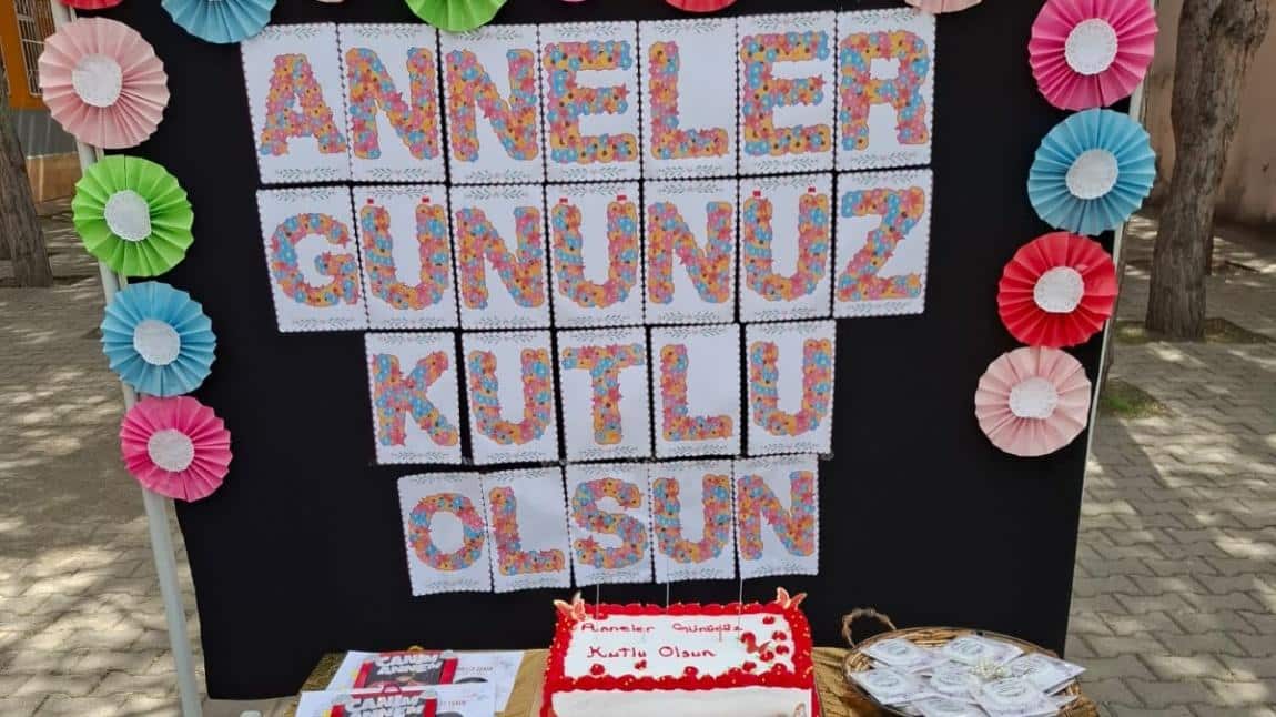 ANNELER GÜNÜNÜZ KUTLU OLSUN 